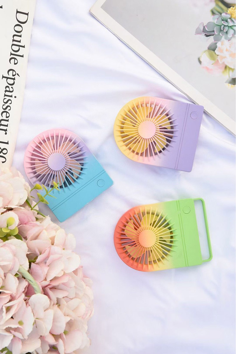 渐变迷你半圆小风扇